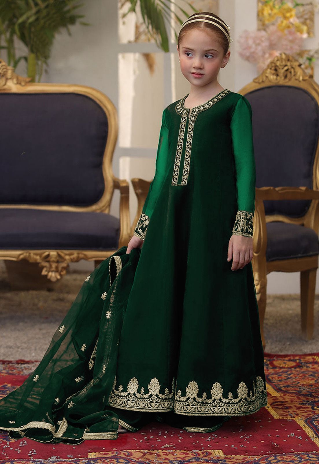 Neck, Border Sleeves Shahi Embroidered Kids Maxi With Border Emb Duppatta 3Pcs