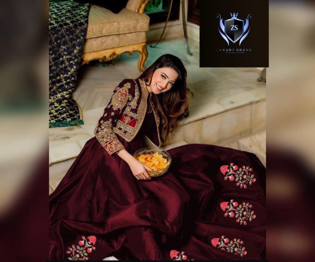 Embroidery Bunch Maxi With Emb Separate Koti 2Pcs🥰