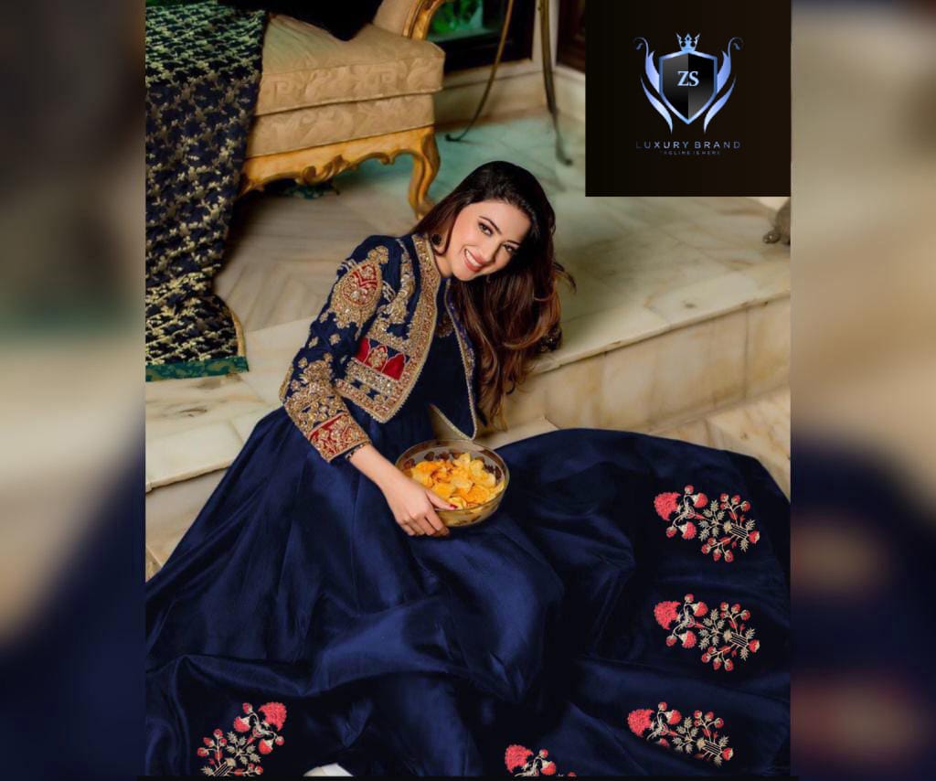Embroidery Bunch Maxi With Emb Separate Koti 2Pcs🥰