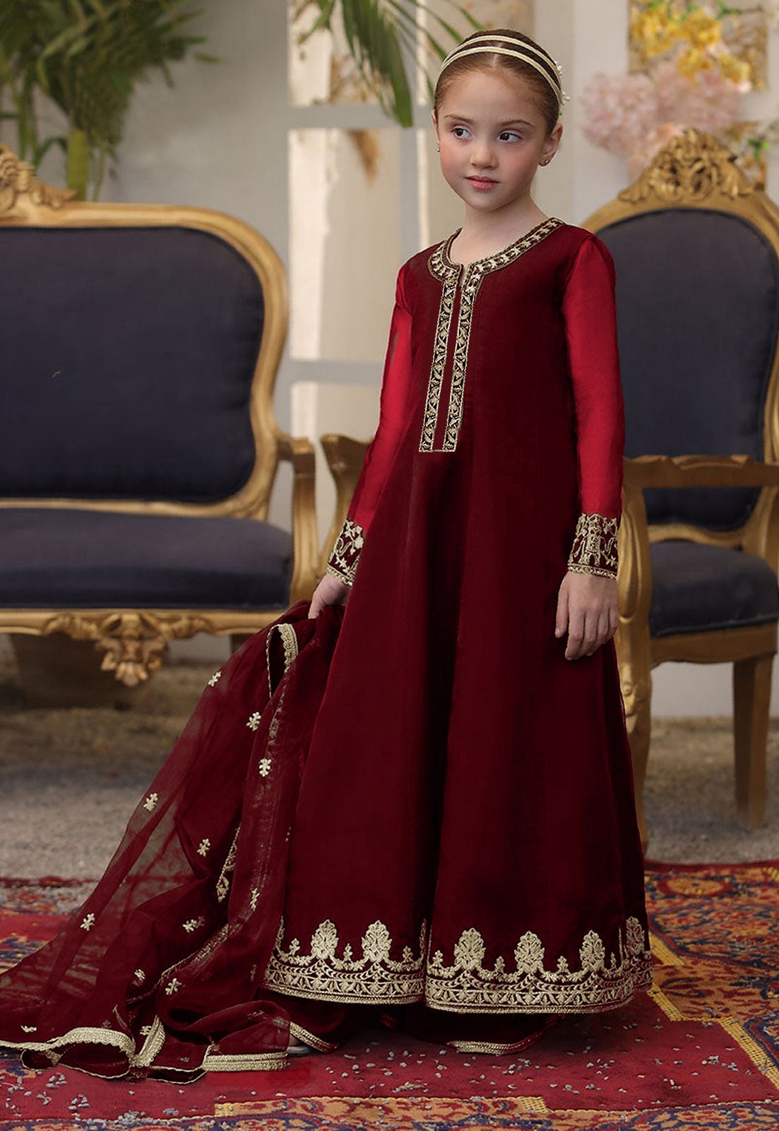 Neck, Border Sleeves Shahi Embroidered Kids Maxi With Border Emb Duppatta 3Pcs